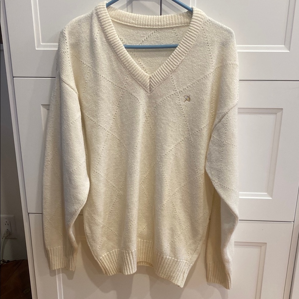 Classic Vintage Cream V-Neck acrylic long sleeved Sweater Sze Medium